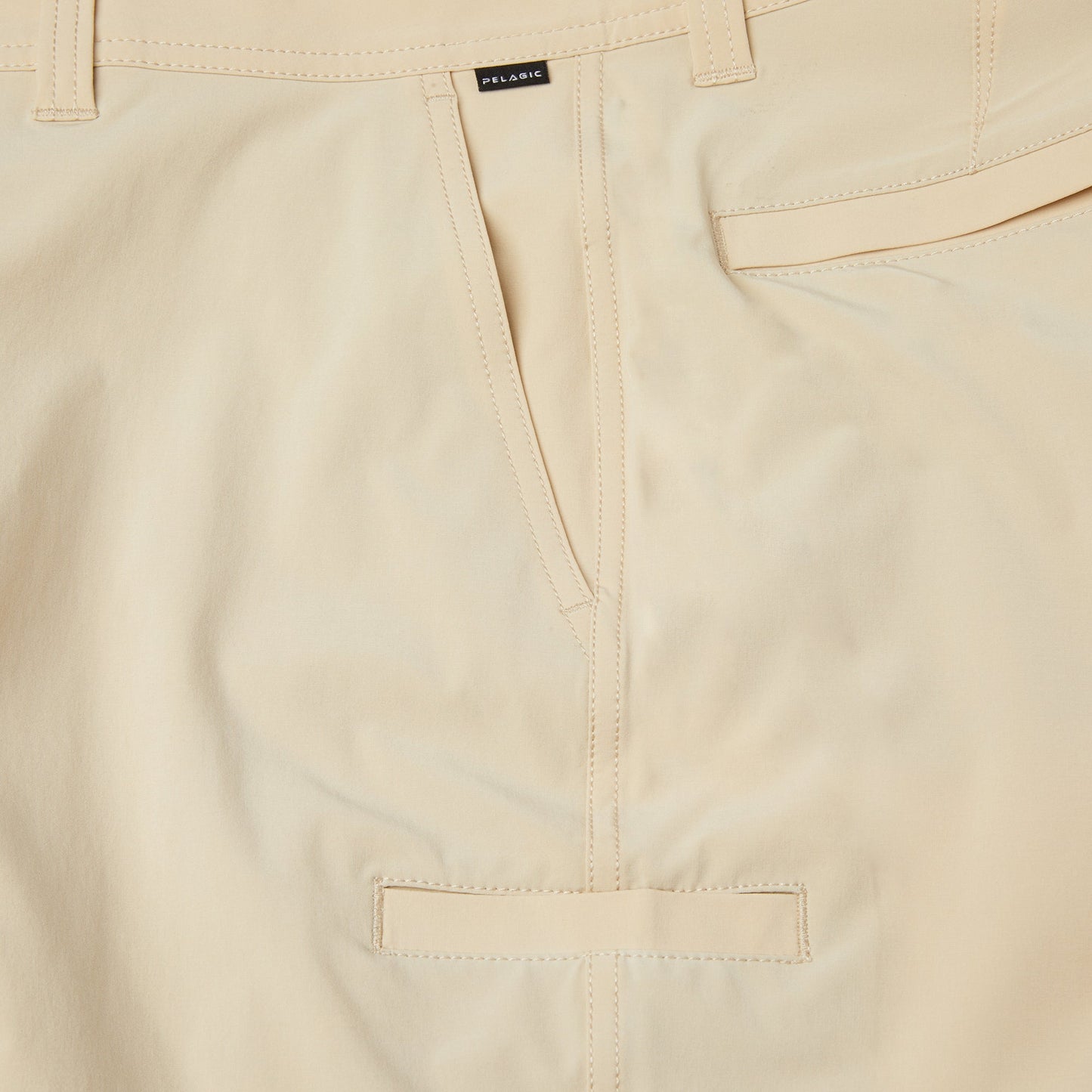 Pelagic Hybrid Shorts 18" - Mako