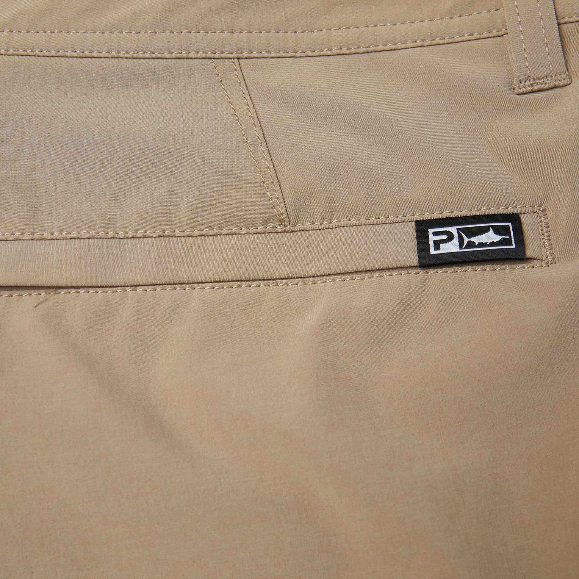 Pelagic Hybrid Shorts 20" - Mako
